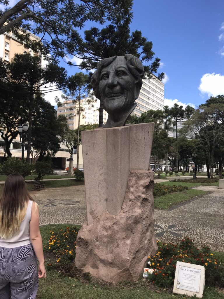 The bus of Lala Schneider during the walking tour in Curitiba