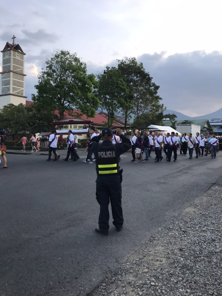 A parade in La Fortuna