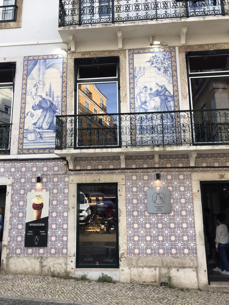 San Antonio bakery in Alfama