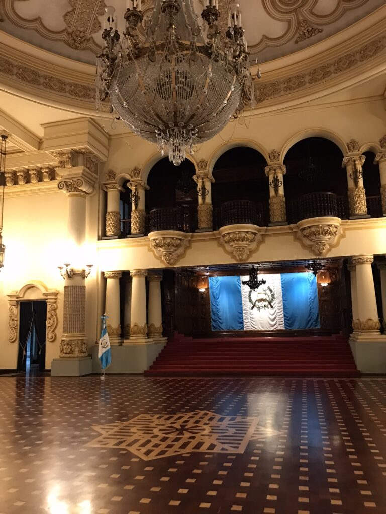 A state room in the Palacio de Cultura