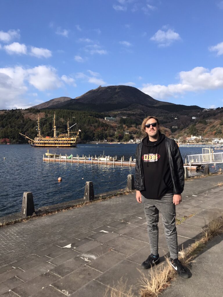 Kanto travel at Lake Ashi