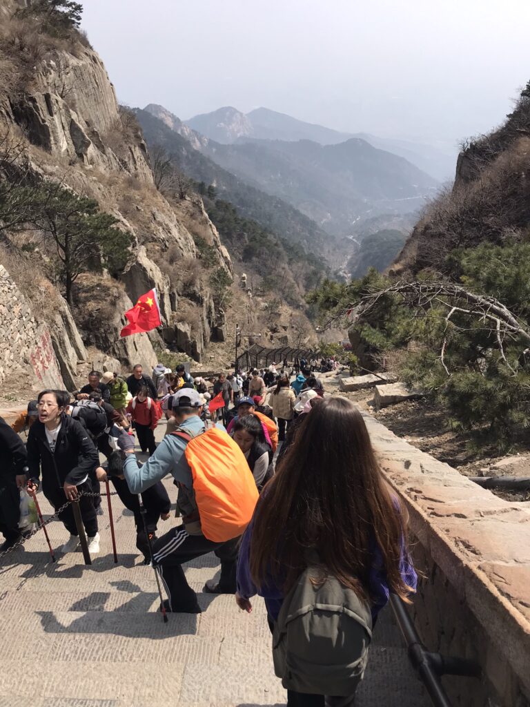 The 18 bends at Mount Tai