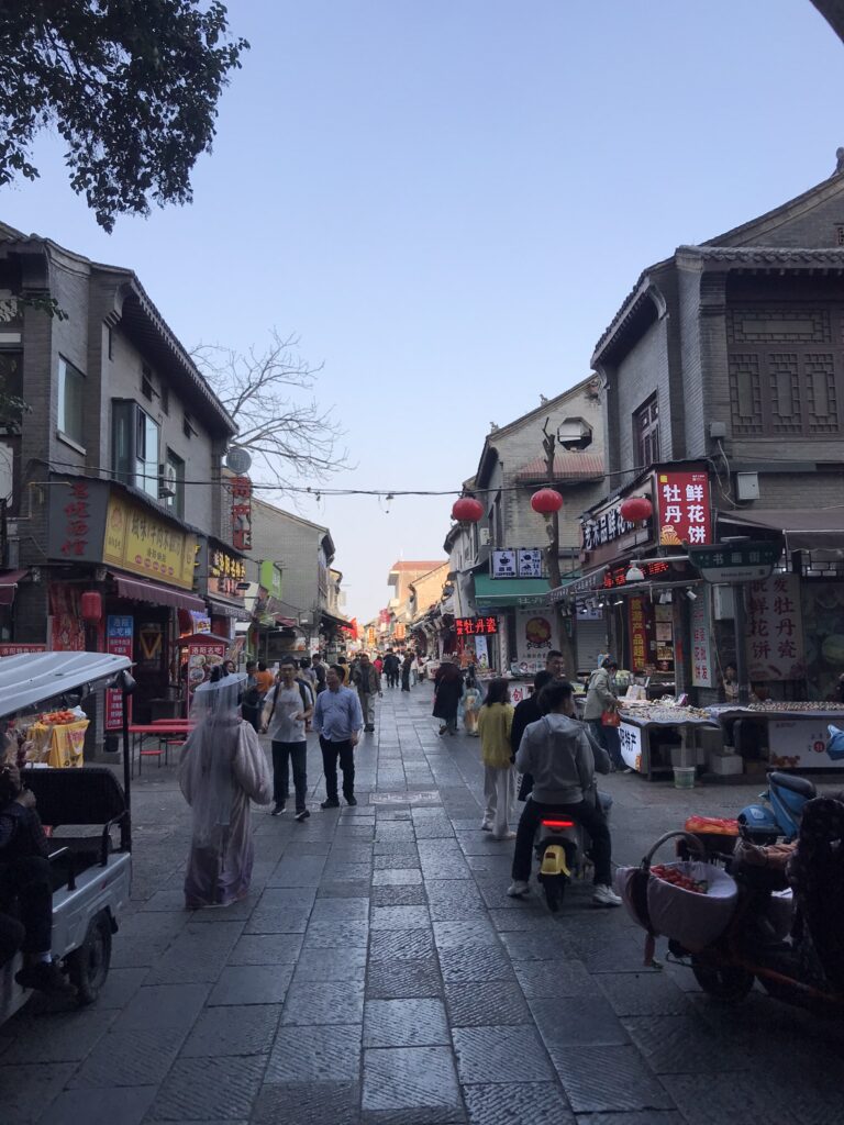 Lijingmen street in Luoyang