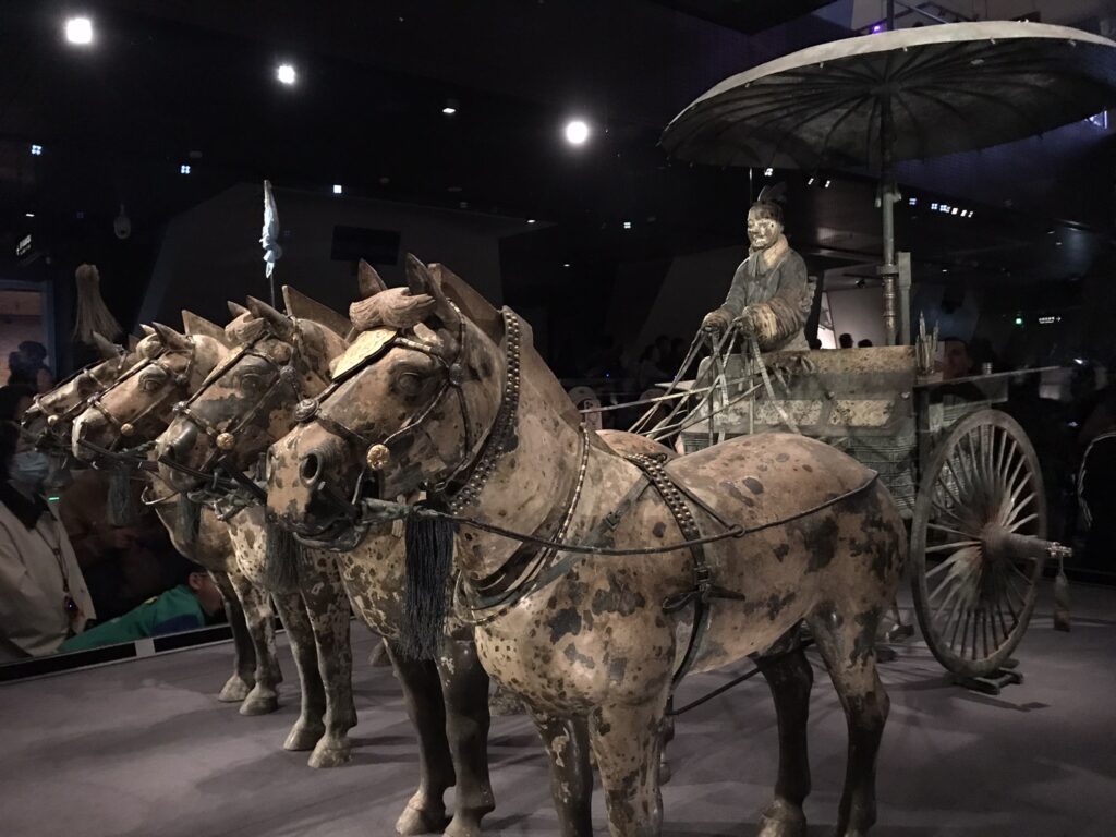 Bronze chariots at Lishan Gardens